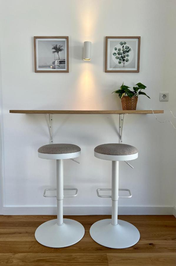 Modern Studio Gardenia_Gartenwohnung Alte Donau فيينا المظهر الخارجي الصورة